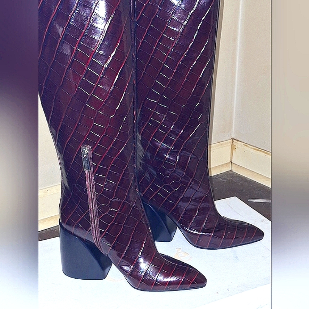 Chloe wave croc boots